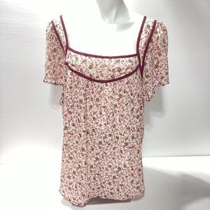 Torrid Floral Print Sheer Top Size 2 Short Sleeve Straight Neckline
